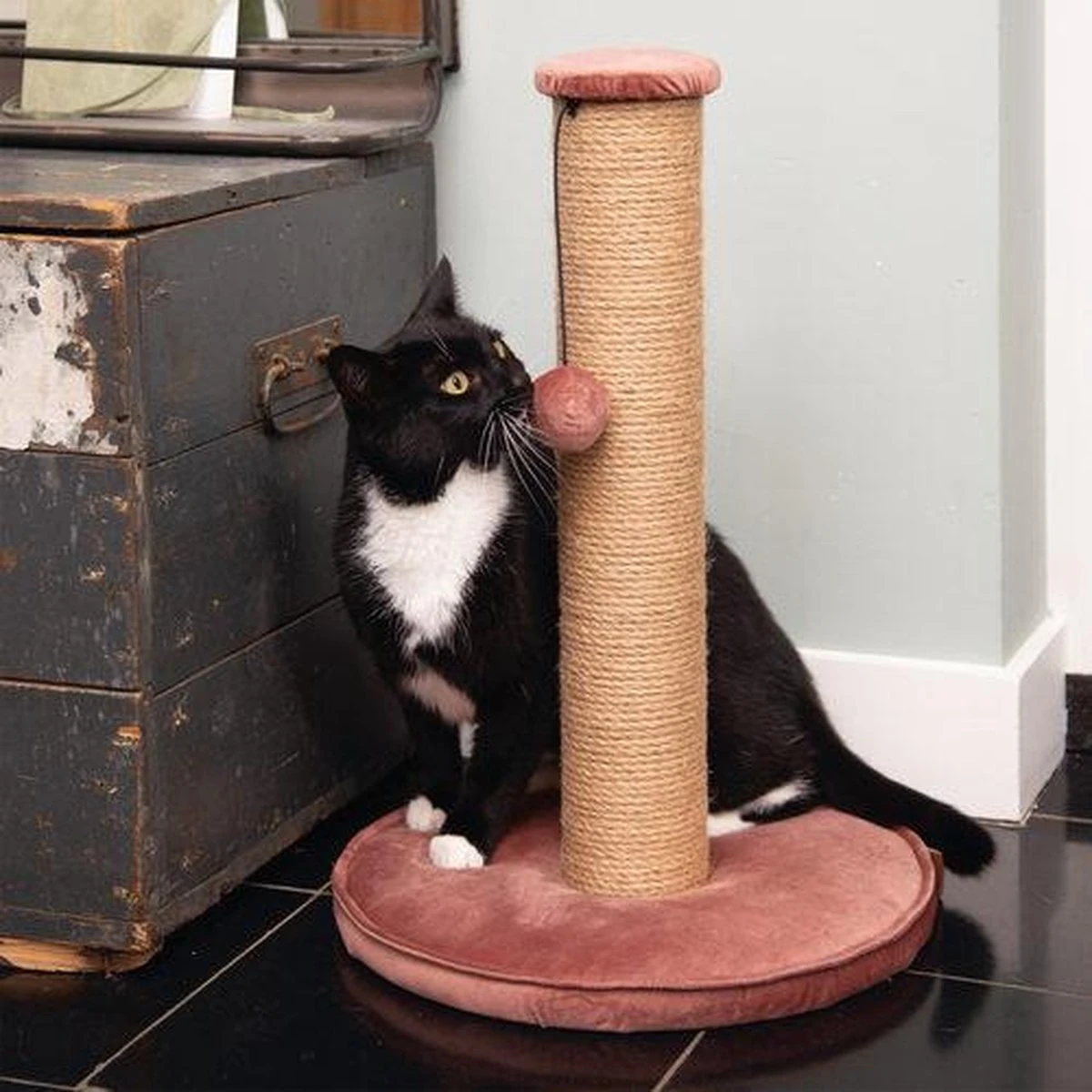 Designed By Lotte Yenna - Krabpaal - Roze - 35x35x50 Cm 5 Designed By Lotte Yenna - Krabpaal - Roze - 35x35x50 Cm - Afbeelding 3