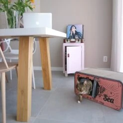 District 70 SARDINE - Design Katten Krabmeubel Van Gerecycled Karton - Zwart, Wit Of Perzik - Afmeting 60x30x30 Cm - Perzik 24 District 70 SARDINE - Design Katten Krabmeubel Van Gerecycled Karton - Zwart, Wit Of Perzik - Afmeting 60x30x30 Cm - Perzik -Kattenbenodigdheden 1200x1200 286