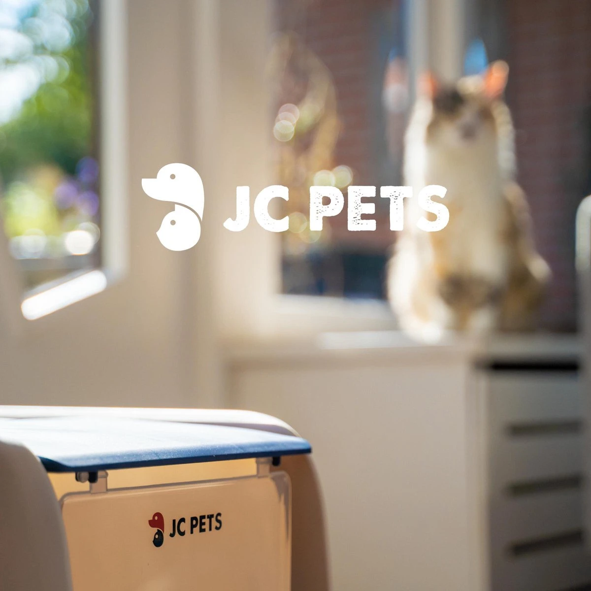 JC Pets Premium Kattenbak Systeem - Inclusief 2.5KG / 4L Kattenbakvulling - Zelfreinigend 8 JC Pets Premium Kattenbak Systeem - Inclusief 2.5KG / 4L Kattenbakvulling - Zelfreinigend - Afbeelding 6