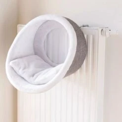 Trixie Radiator Hangmat Iglo - Wit/Grijs 34 X 38 X 38 Cm 18 Trixie Radiator Hangmat Iglo - Wit/Grijs 34 X 38 X 38 Cm -Kattenbenodigdheden 1200x1200 965