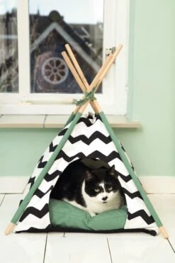 Beeztees Kioni Tipi Tent - Kattenhuis - Zwart/Wit - 50x50x70 Cm 14 Beeztees Kioni Tipi Tent - Kattenhuis - Zwart/Wit - 50x50x70 Cm -Kattenbenodigdheden 800x1200 38